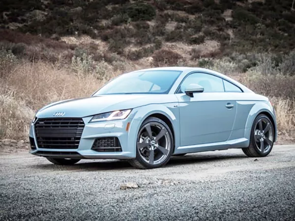 Dịch vụ thay Kính chắn gió xe Audi TT tận nơi